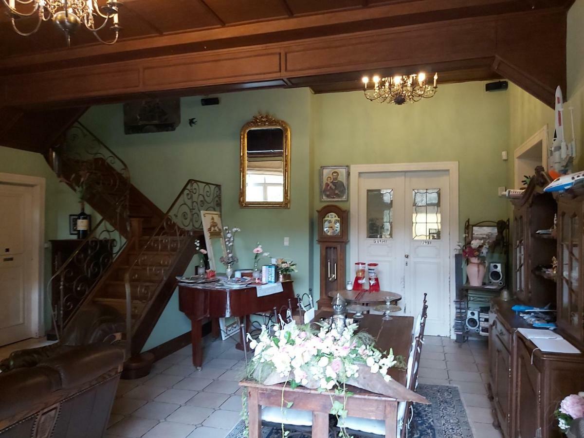 Chateau Lambert Moulinsart Hotel, Shuttle Airport, Long Term Parking, Snooker, Large Terrasse, Dinner, Breakfast Charleroi Exterior foto